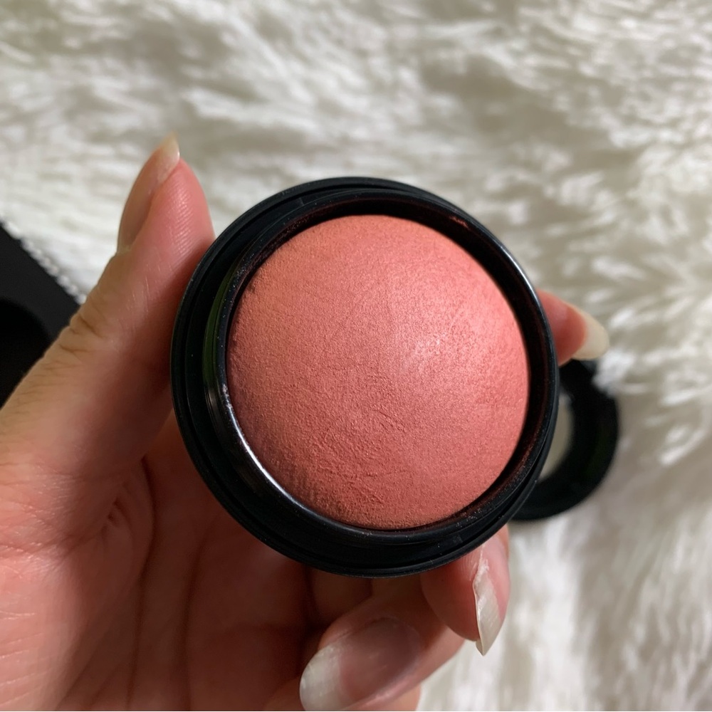 IL MAKIAGE Mineral Baked Blush Bootylicious Brand New In Box NWT - Picture 6 of 6